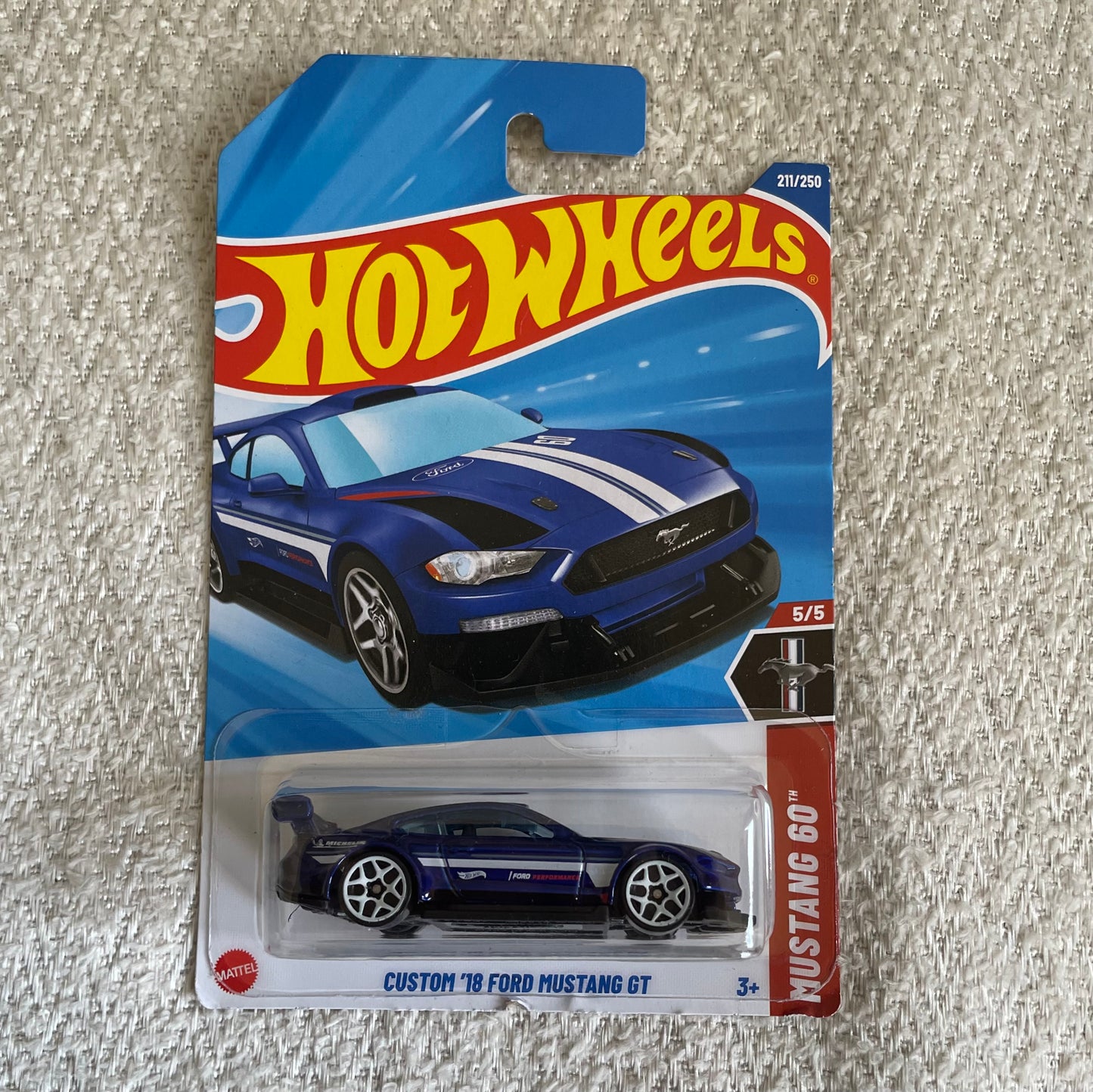 Custom 18 Ford Mustang GT